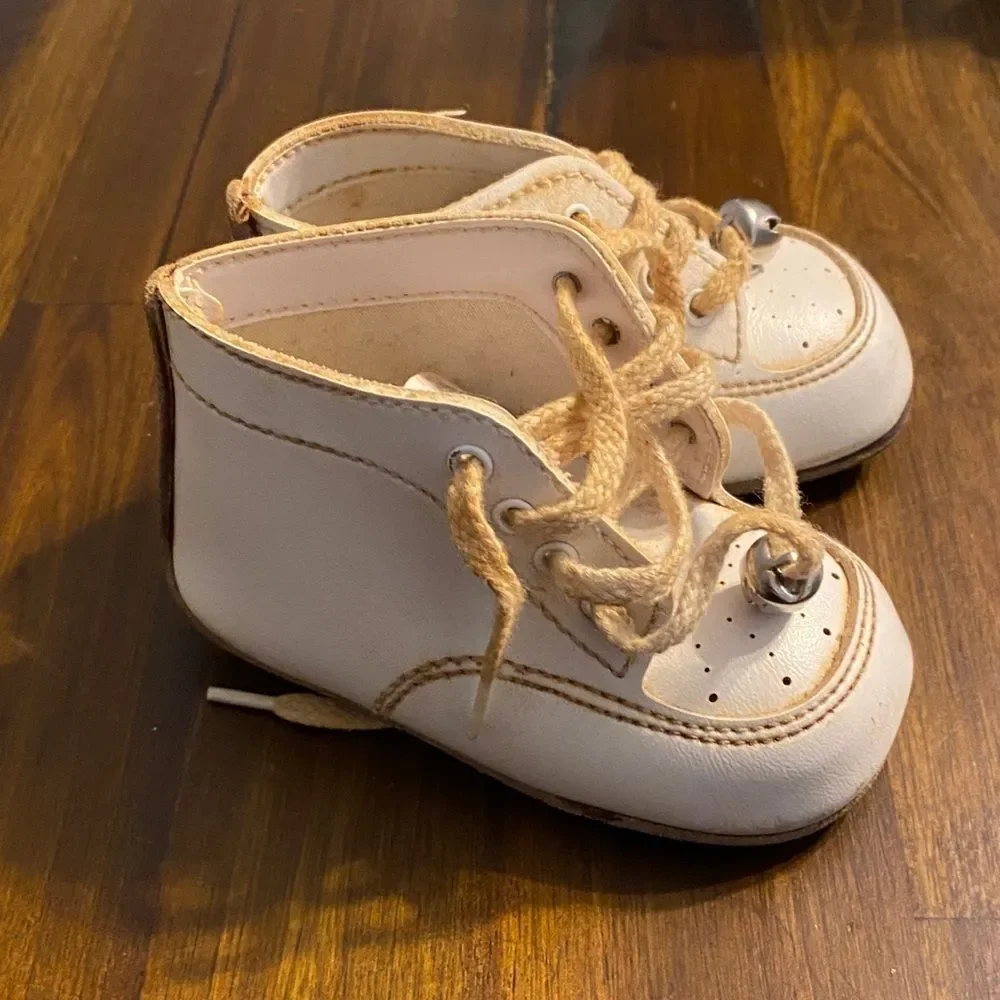 Vintage Classic Kids Shoes with bell